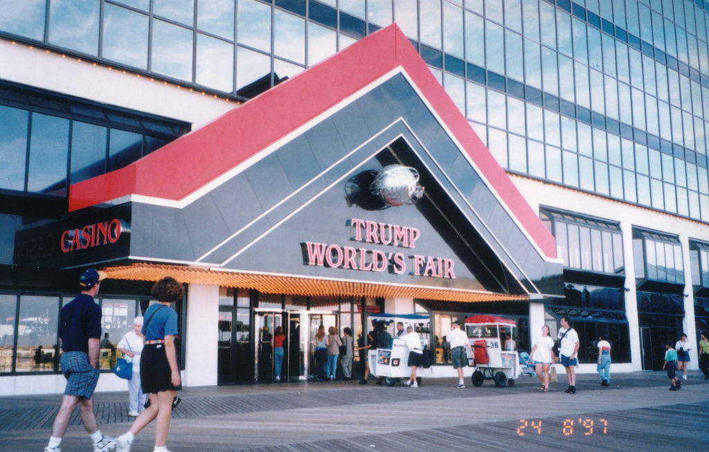 $10 Trump Plaza Card Sharks Inaugural 2004 Atlantic City Casino Chip Old Obsolete Poker Room Donald Trump s 1st Casino
